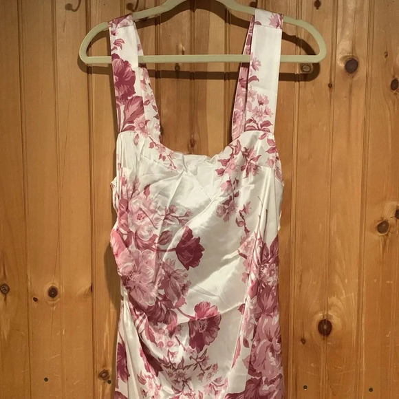 New REFORMATION Earl silk dress - Picture 2 of 11